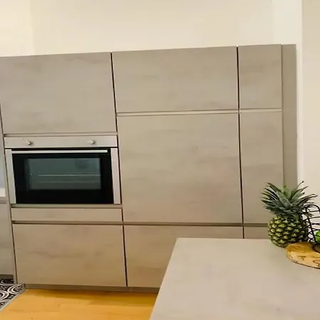 Inviting With Balcony Or Terrace Штраубинг