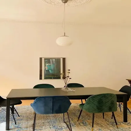 Inviting With Balcony Or Terrace * Штраубинг