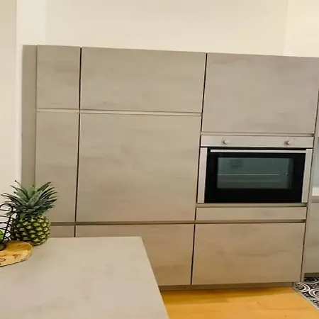 Inviting With Balcony Or Terrace Штраубинг