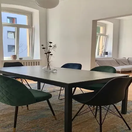Vakantiehuis Inviting With Balcony Or Terrace